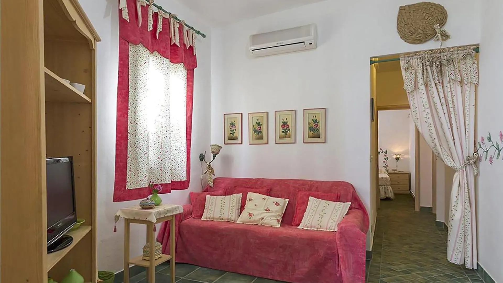 Beautiful Home In Siracusa With House Sea View Syracuse